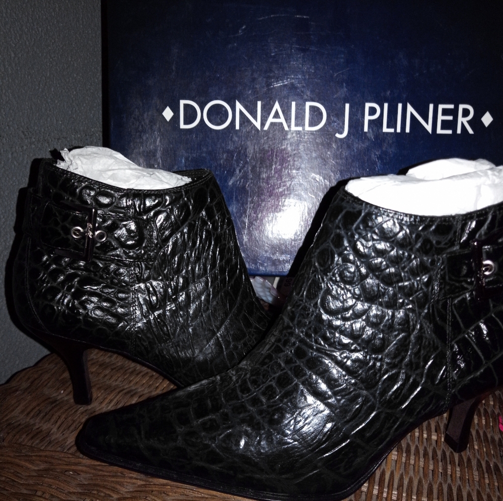 Donald j pliner ankle boots
